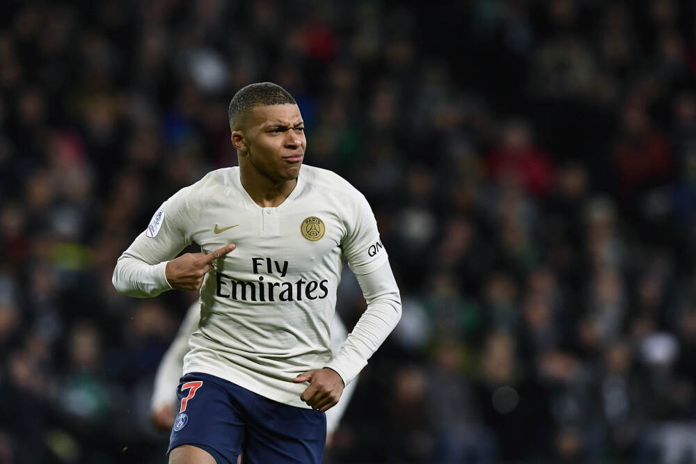 完美世界池宇峰拟套现5亿此前套现26亿 去年亏损13亿